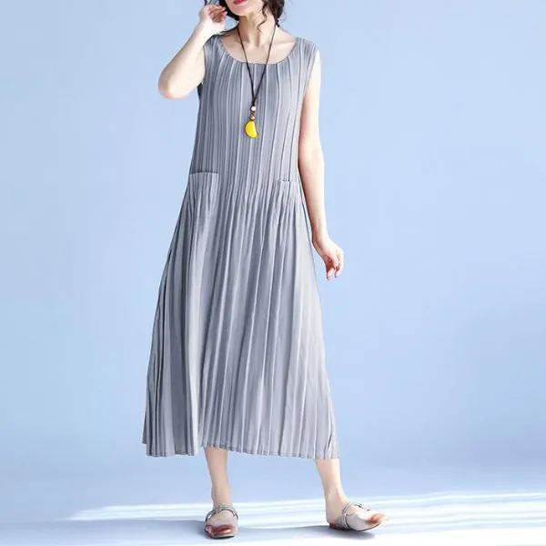 Bright Destiny Pleated Midi Dress