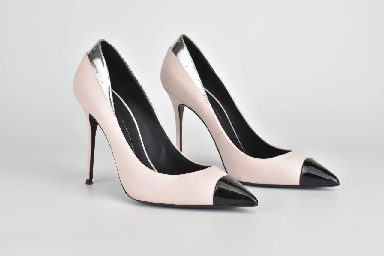 E66092 Blush Leather Pointy Pumps