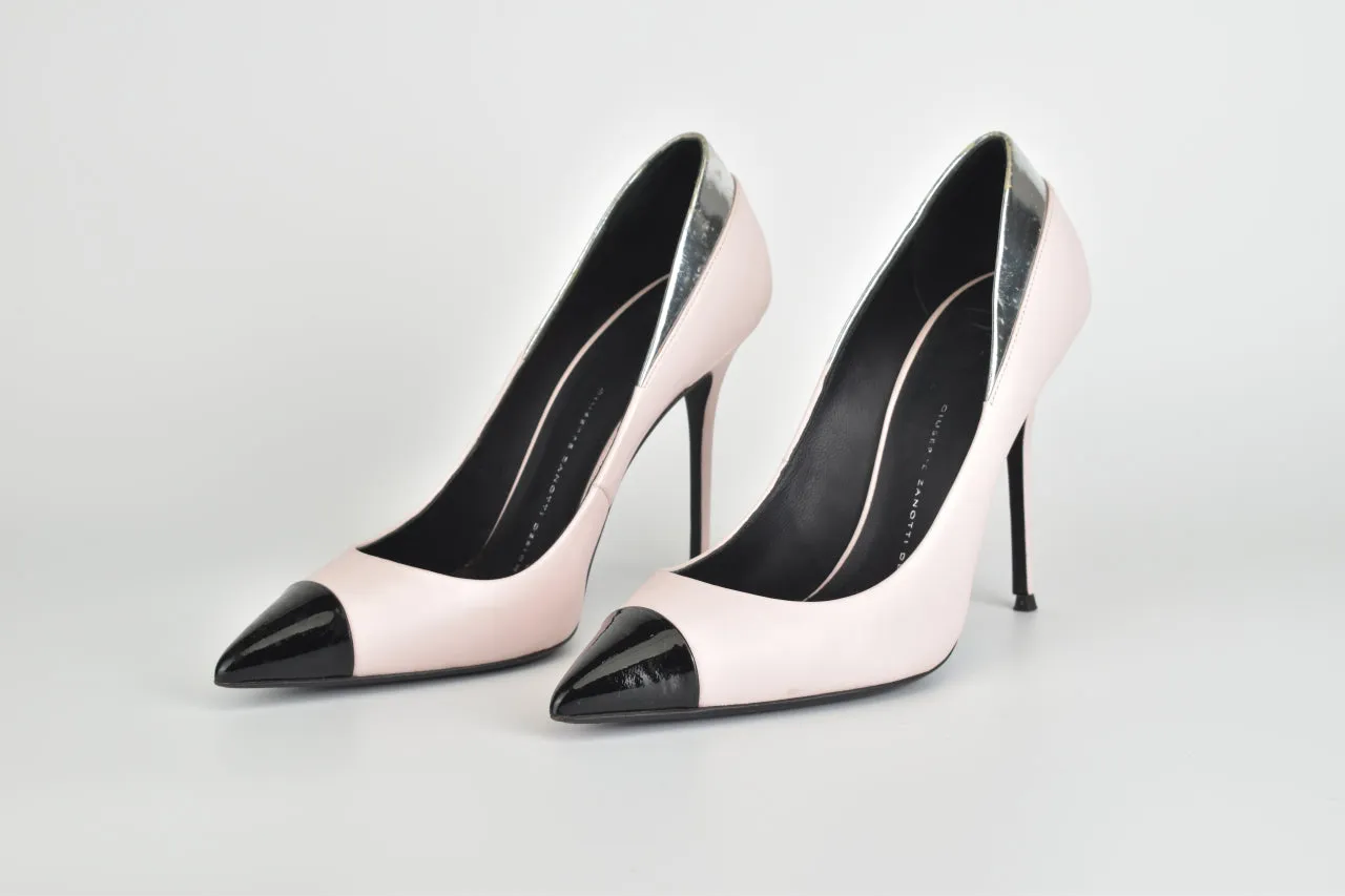 E66092 Blush Leather Pointy Pumps