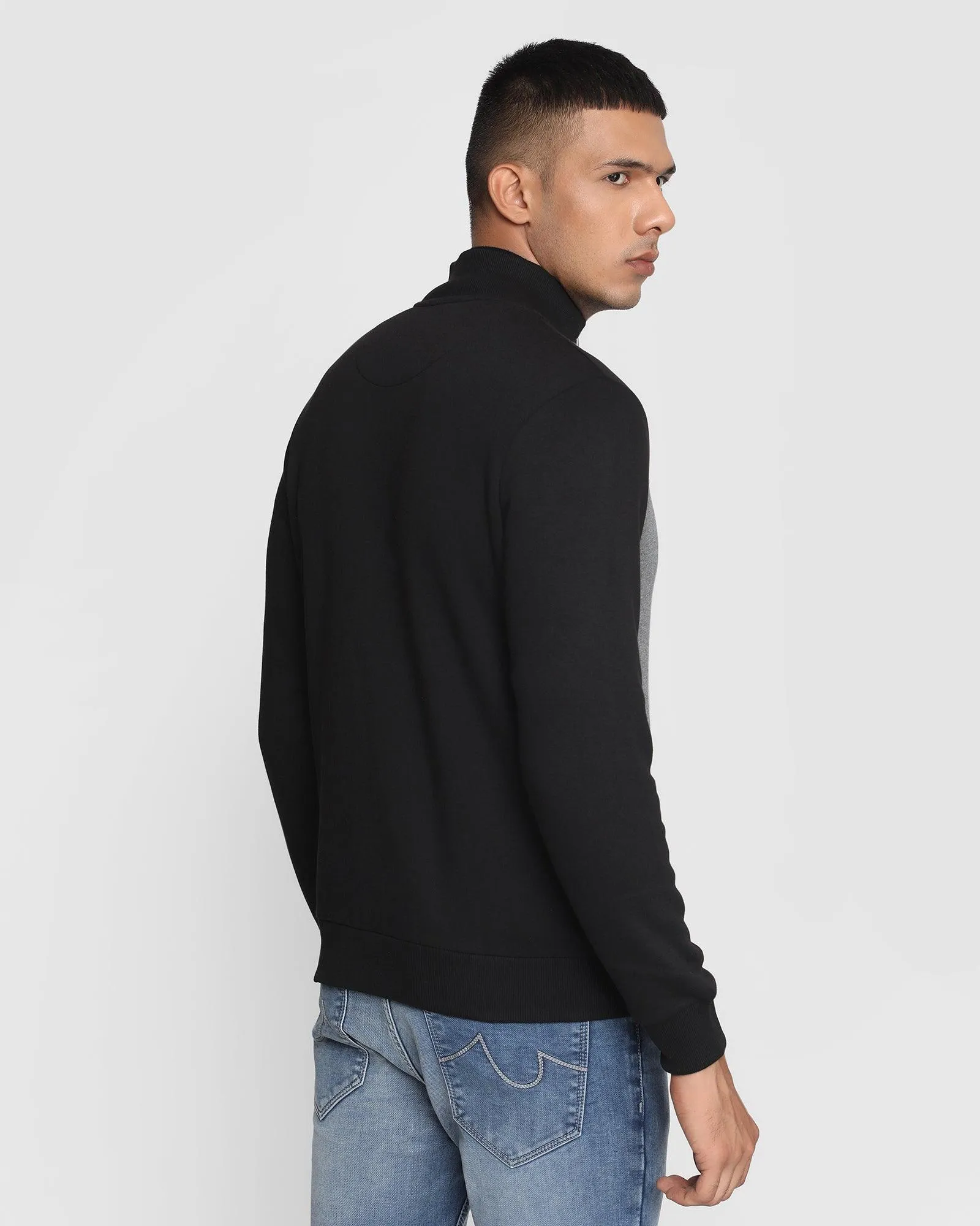 Stylized Collar Black Solid Sweatshirt - Drip