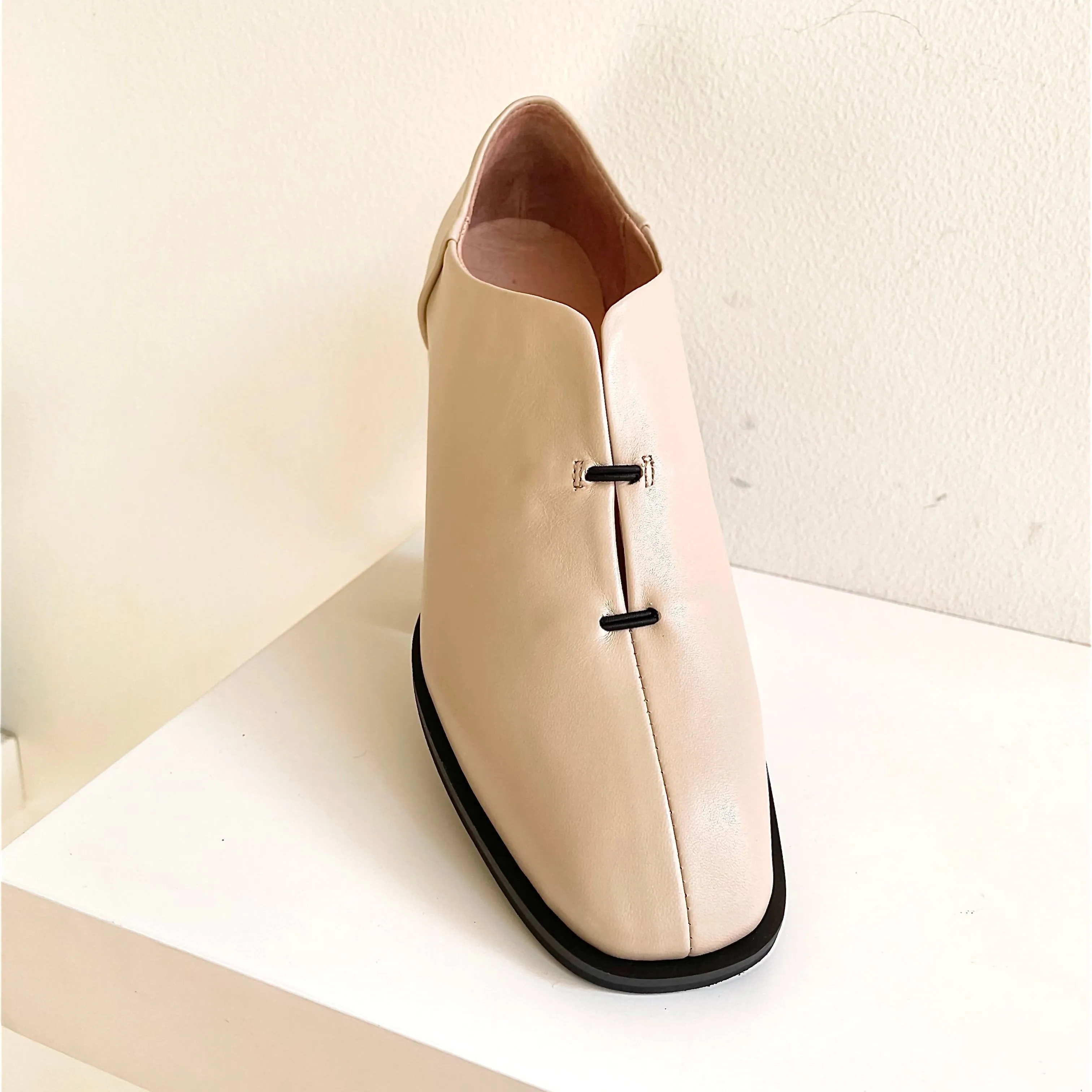 TWO CORD Nude Leather Flats