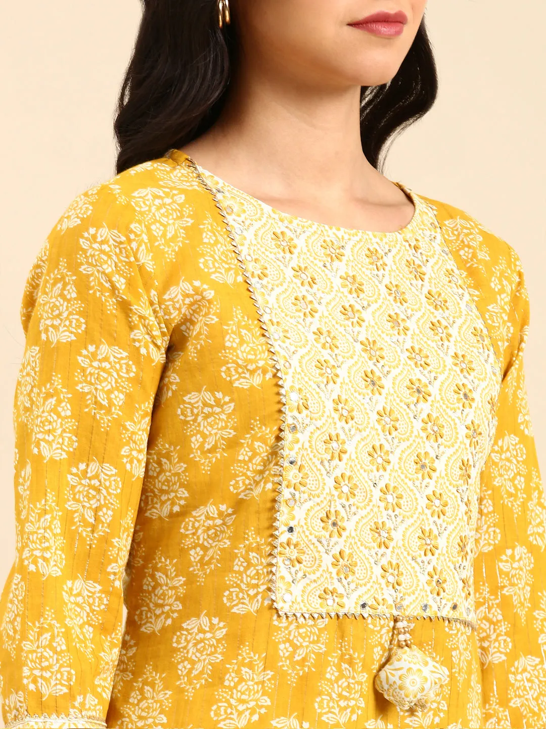 Women Graphic Yellow Straight Kurta Set with Dupatta